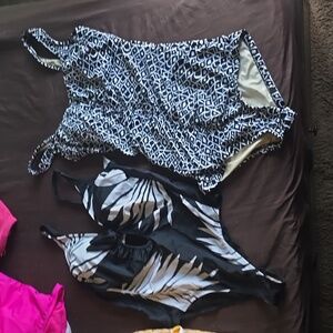 Buy1get2 Free one-piece swimsuits